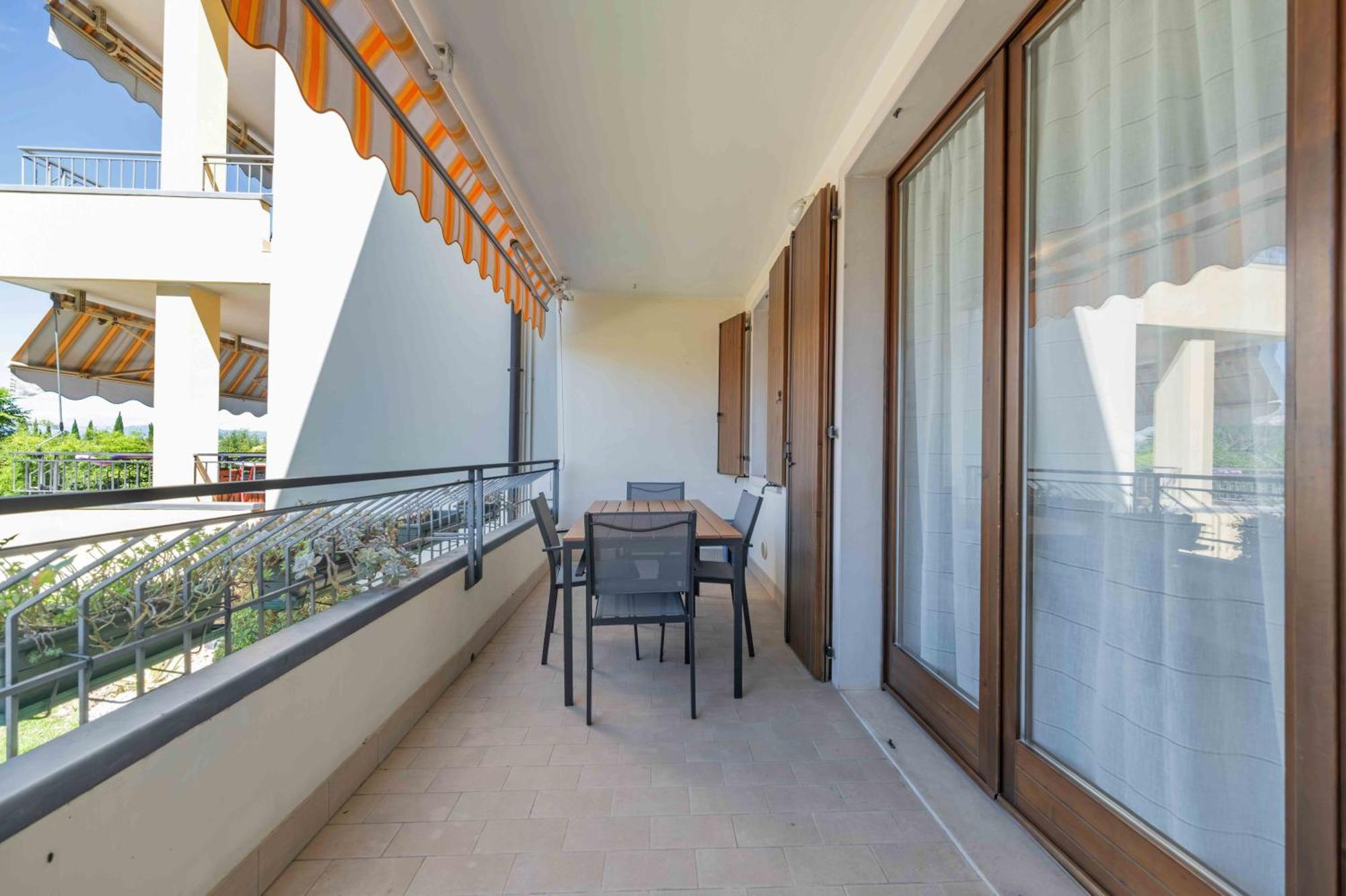 Apartmentsgarda - Residenza Elisabetta 10 Бардолино Экстерьер фото